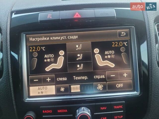 Чорний Фольксваген Туарег, об'ємом двигуна 2.97 л та пробігом 402 тис. км за 20000 $, фото 45 на Automoto.ua