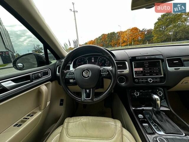 Чорний Фольксваген Туарег, об'ємом двигуна 2.97 л та пробігом 318 тис. км за 15999 $, фото 32 на Automoto.ua