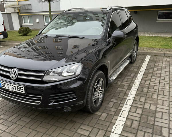 Черный Фольксваген Туарег, объемом двигателя 2.97 л и пробегом 225 тыс. км за 18000 $, фото 2 на Automoto.ua