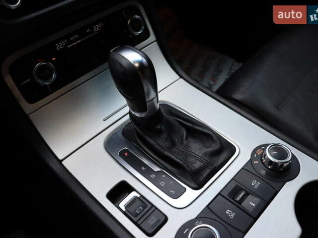 Черный Фольксваген Туарег, объемом двигателя 3 л и пробегом 284 тыс. км за 17800 $, фото 29 на Automoto.ua