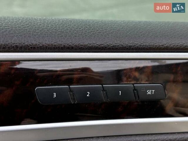 Чорний Фольксваген Туарег, об'ємом двигуна 2.97 л та пробігом 318 тис. км за 15999 $, фото 15 на Automoto.ua
