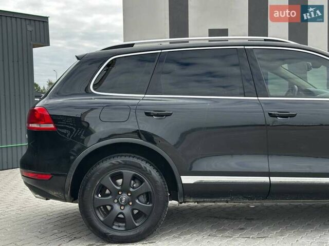 Чорний Фольксваген Туарег, об'ємом двигуна 2.97 л та пробігом 318 тис. км за 15999 $, фото 9 на Automoto.ua