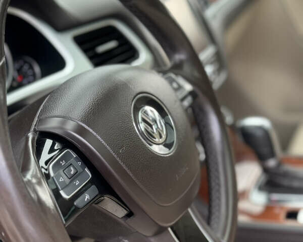 Черный Фольксваген Туарег, объемом двигателя 2.97 л и пробегом 310 тыс. км за 15200 $, фото 43 на Automoto.ua