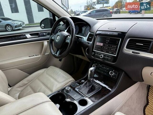 Чорний Фольксваген Туарег, об'ємом двигуна 2.97 л та пробігом 318 тис. км за 15999 $, фото 37 на Automoto.ua