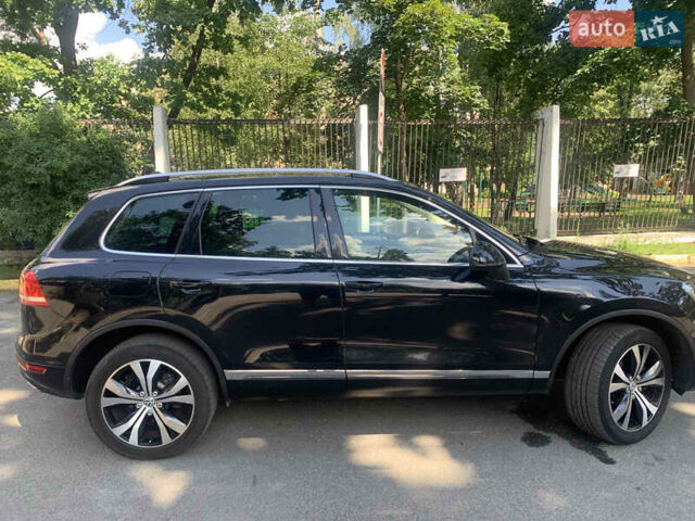 Чорний Фольксваген Туарег, об'ємом двигуна 3 л та пробігом 269 тис. км за 19999 $, фото 32 на Automoto.ua