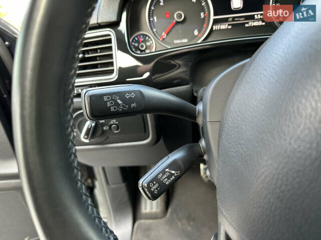 Чорний Фольксваген Туарег, об'ємом двигуна 2.97 л та пробігом 318 тис. км за 17300 $, фото 20 на Automoto.ua