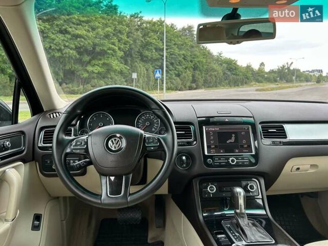 Черный Фольксваген Туарег, объемом двигателя 2.97 л и пробегом 299 тыс. км за 18700 $, фото 16 на Automoto.ua
