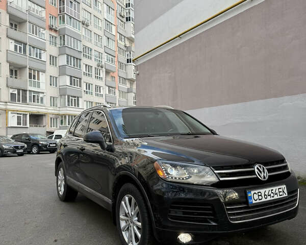 Чорний Фольксваген Туарег, об'ємом двигуна 2.97 л та пробігом 275 тис. км за 16800 $, фото 2 на Automoto.ua