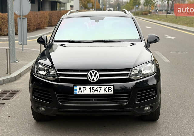 Черный Фольксваген Туарег, объемом двигателя 3 л и пробегом 220 тыс. км за 19700 $, фото 3 на Automoto.ua