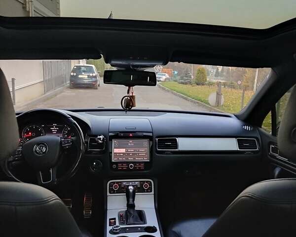 Черный Фольксваген Туарег, объемом двигателя 2.97 л и пробегом 148 тыс. км за 19500 $, фото 27 на Automoto.ua