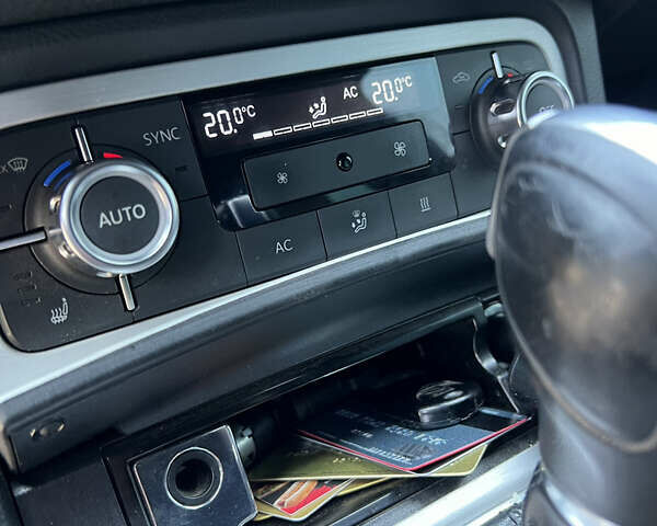 Чорний Фольксваген Туарег, об'ємом двигуна 2.97 л та пробігом 315 тис. км за 23000 $, фото 8 на Automoto.ua