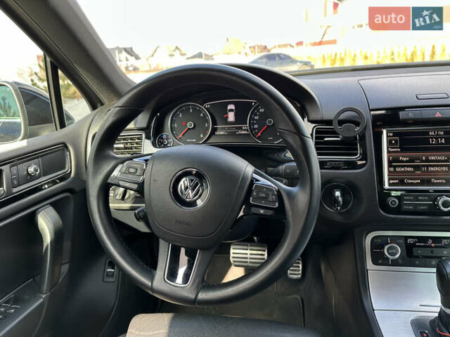 Чорний Фольксваген Туарег, об'ємом двигуна 2.97 л та пробігом 318 тис. км за 17300 $, фото 11 на Automoto.ua