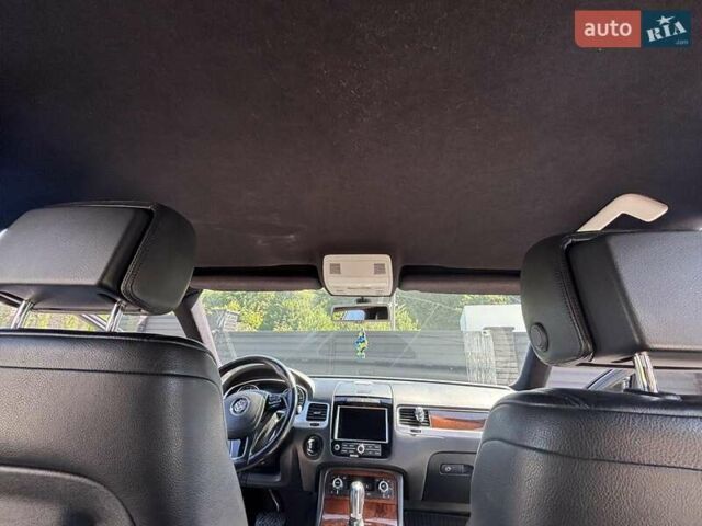 Черный Фольксваген Туарег, объемом двигателя 2.97 л и пробегом 273 тыс. км за 19300 $, фото 13 на Automoto.ua