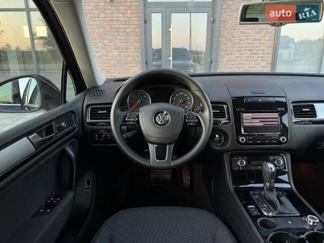 Чорний Фольксваген Туарег, об'ємом двигуна 2.97 л та пробігом 280 тис. км за 14999 $, фото 17 на Automoto.ua
