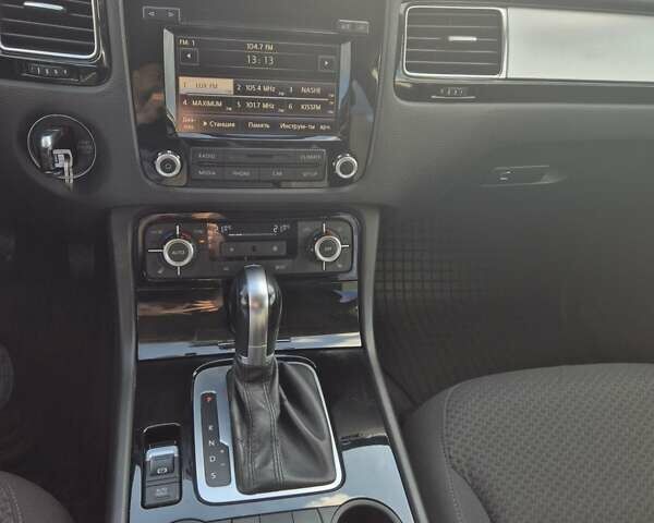 Чорний Фольксваген Туарег, об'ємом двигуна 2.97 л та пробігом 196 тис. км за 18500 $, фото 11 на Automoto.ua