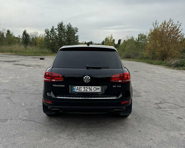 Черный Фольксваген Туарег, объемом двигателя 2.97 л и пробегом 160 тыс. км за 21000 $, фото 5 на Automoto.ua