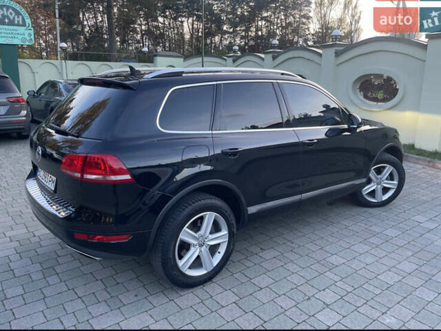 Чорний Фольксваген Туарег, об'ємом двигуна 2.97 л та пробігом 268 тис. км за 18000 $, фото 1 на Automoto.ua