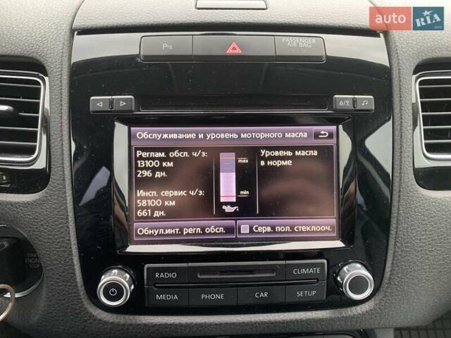 Черный Фольксваген Туарег, объемом двигателя 2.97 л и пробегом 198 тыс. км за 18000 $, фото 35 на Automoto.ua