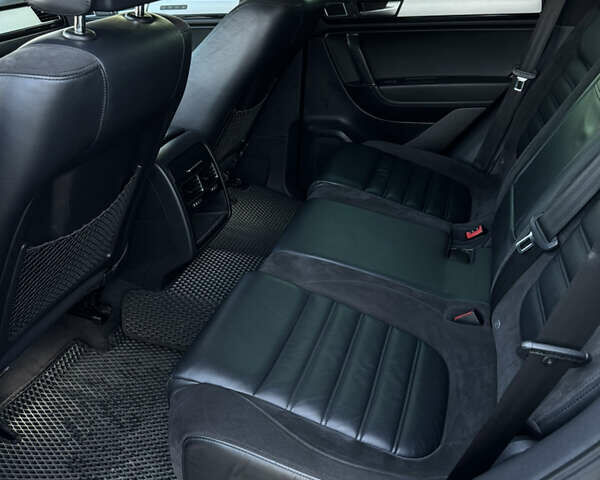 Чорний Фольксваген Туарег, об'ємом двигуна 2.97 л та пробігом 277 тис. км за 23300 $, фото 14 на Automoto.ua