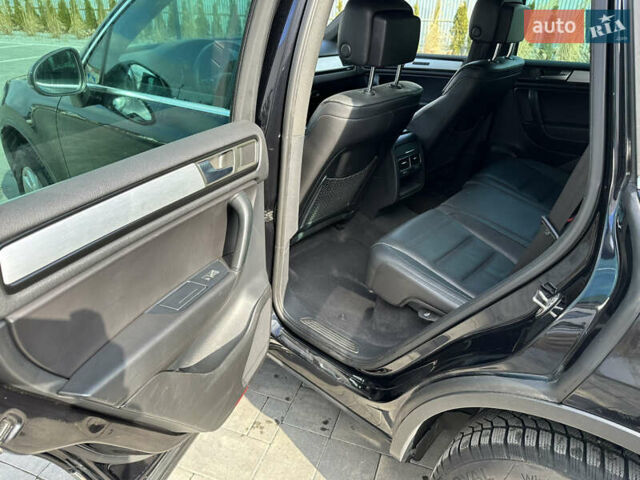 Чорний Фольксваген Туарег, об'ємом двигуна 2.97 л та пробігом 318 тис. км за 17300 $, фото 15 на Automoto.ua