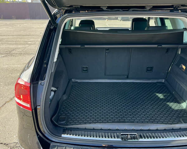 Чорний Фольксваген Туарег, об'ємом двигуна 3 л та пробігом 91 тис. км за 29900 $, фото 35 на Automoto.ua