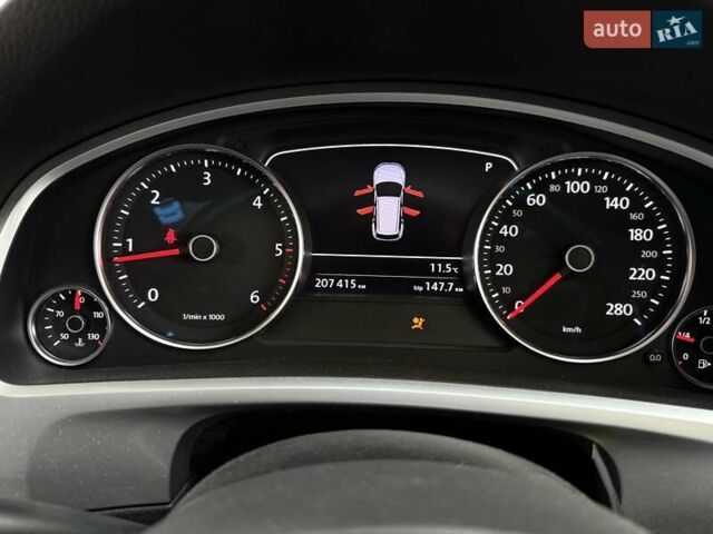 Черный Фольксваген Туарег, объемом двигателя 3 л и пробегом 207 тыс. км за 15700 $, фото 19 на Automoto.ua