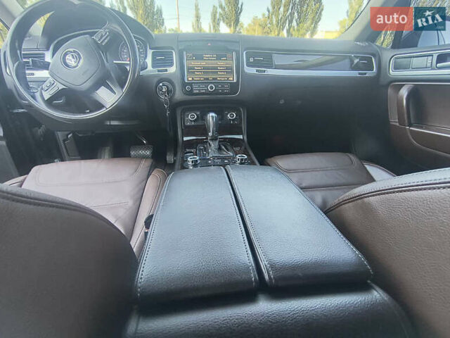 Черный Фольксваген Туарег, объемом двигателя 2.97 л и пробегом 206 тыс. км за 17800 $, фото 15 на Automoto.ua