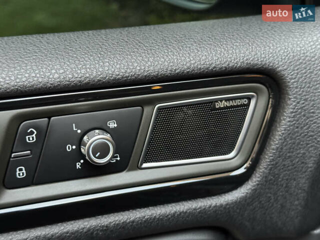 Черный Фольксваген Туарег, объемом двигателя 3 л и пробегом 250 тыс. км за 19000 $, фото 16 на Automoto.ua