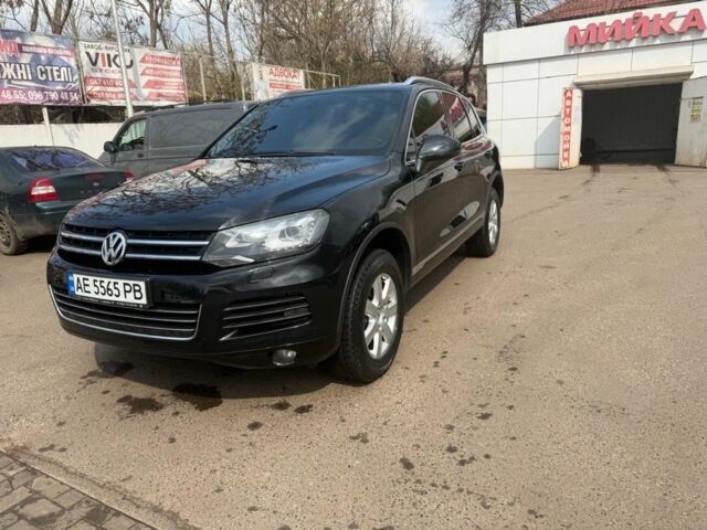 Черный Фольксваген Туарег, объемом двигателя 3 л и пробегом 330 тыс. км за 16200 $, фото 1 на Automoto.ua