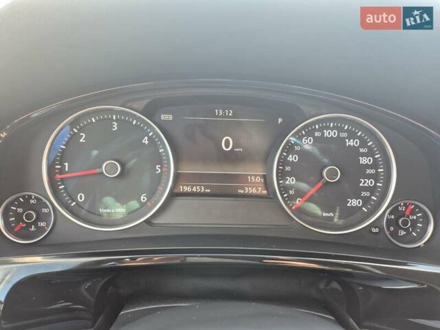 Чорний Фольксваген Туарег, об'ємом двигуна 2.97 л та пробігом 196 тис. км за 18500 $, фото 9 на Automoto.ua