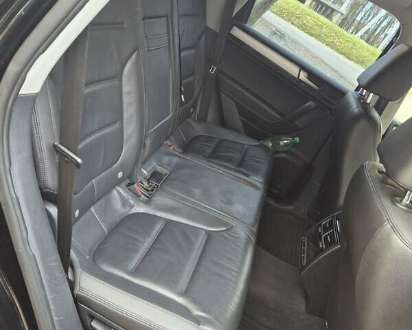 Чорний Фольксваген Туарег, об'ємом двигуна 2.97 л та пробігом 197 тис. км за 18500 $, фото 15 на Automoto.ua