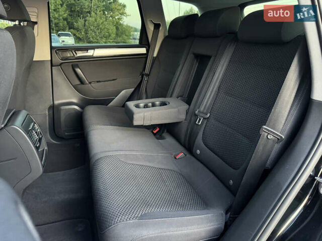 Чорний Фольксваген Туарег, об'ємом двигуна 2.97 л та пробігом 280 тис. км за 14999 $, фото 6 на Automoto.ua