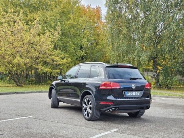 Черный Фольксваген Туарег, объемом двигателя 3 л и пробегом 238 тыс. км за 4800 $, фото 3 на Automoto.ua