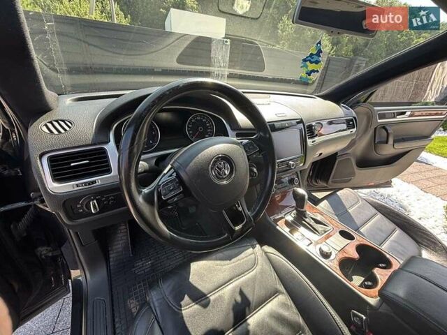 Черный Фольксваген Туарег, объемом двигателя 2.97 л и пробегом 273 тыс. км за 19300 $, фото 6 на Automoto.ua