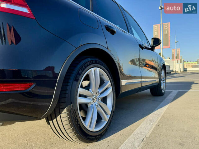 Чорний Фольксваген Туарег, об'ємом двигуна 3 л та пробігом 91 тис. км за 29900 $, фото 5 на Automoto.ua