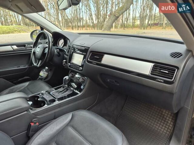 Чорний Фольксваген Туарег, об'ємом двигуна 2.97 л та пробігом 197 тис. км за 18500 $, фото 17 на Automoto.ua