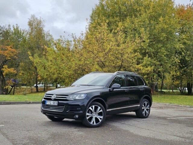 Черный Фольксваген Туарег, объемом двигателя 3 л и пробегом 238 тыс. км за 4800 $, фото 1 на Automoto.ua
