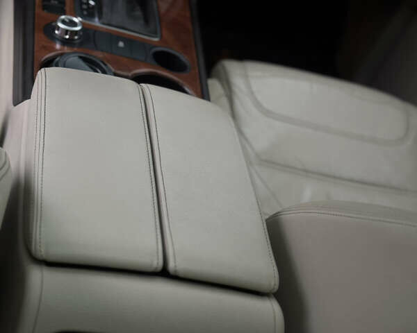 Черный Фольксваген Туарег, объемом двигателя 2.97 л и пробегом 310 тыс. км за 15200 $, фото 35 на Automoto.ua