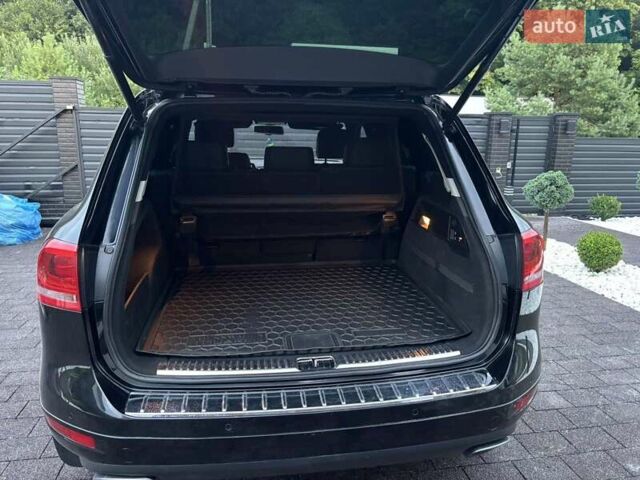 Черный Фольксваген Туарег, объемом двигателя 2.97 л и пробегом 273 тыс. км за 19300 $, фото 25 на Automoto.ua