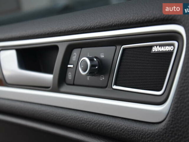 Черный Фольксваген Туарег, объемом двигателя 2.97 л и пробегом 267 тыс. км за 16450 $, фото 46 на Automoto.ua