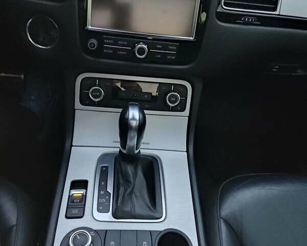 Черный Фольксваген Туарег, объемом двигателя 2.97 л и пробегом 148 тыс. км за 19500 $, фото 26 на Automoto.ua