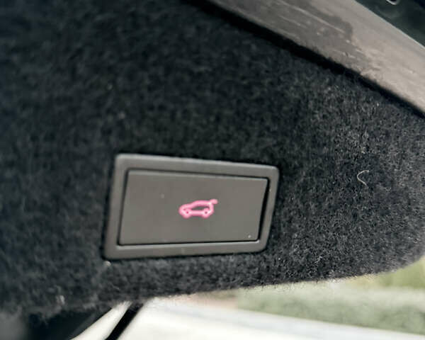 Черный Фольксваген Туарег, объемом двигателя 4.13 л и пробегом 211 тыс. км за 13999 $, фото 13 на Automoto.ua