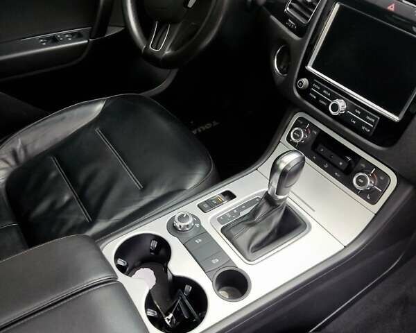 Черный Фольксваген Туарег, объемом двигателя 2.97 л и пробегом 148 тыс. км за 19500 $, фото 15 на Automoto.ua