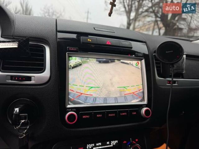 Черный Фольксваген Туарег, объемом двигателя 3 л и пробегом 308 тыс. км за 16490 $, фото 27 на Automoto.ua