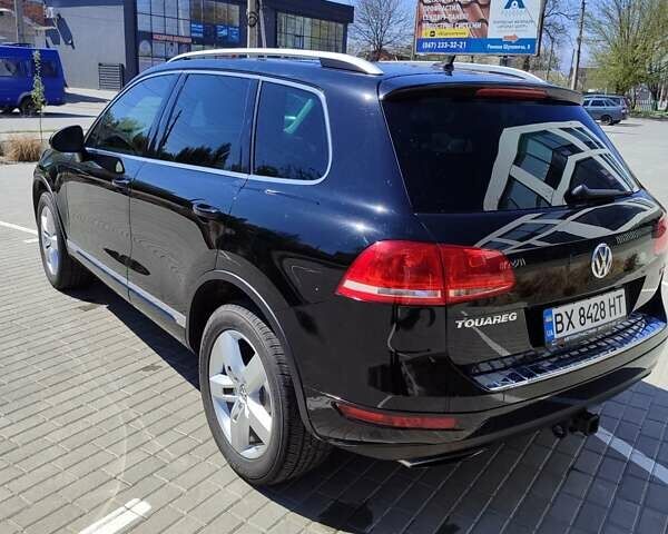 Черный Фольксваген Туарег, объемом двигателя 2.97 л и пробегом 178 тыс. км за 19200 $, фото 4 на Automoto.ua