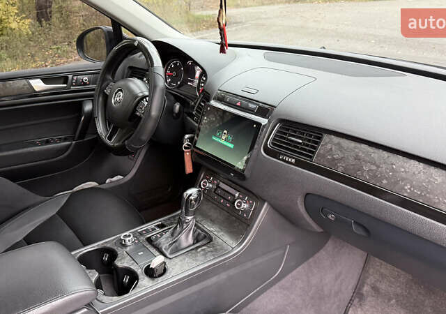 Чорний Фольксваген Туарег, об'ємом двигуна 2.97 л та пробігом 238 тис. км за 21800 $, фото 41 на Automoto.ua