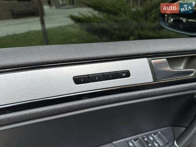 Черный Фольксваген Туарег, объемом двигателя 3 л и пробегом 250 тыс. км за 19000 $, фото 15 на Automoto.ua