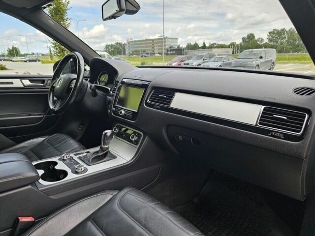 Черный Фольксваген Туарег, объемом двигателя 3 л и пробегом 238 тыс. км за 4800 $, фото 5 на Automoto.ua