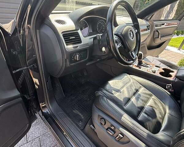 Черный Фольксваген Туарег, объемом двигателя 2.97 л и пробегом 273 тыс. км за 19300 $, фото 11 на Automoto.ua