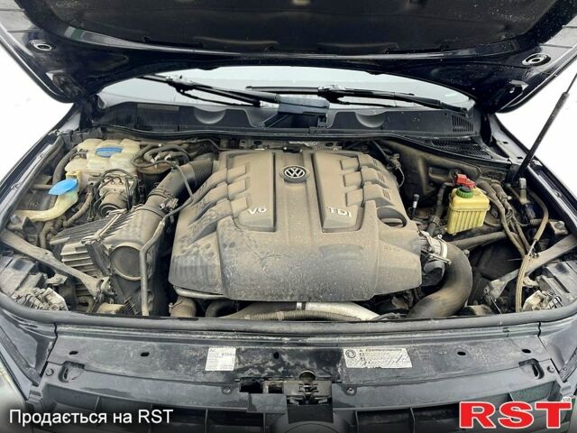 Черный Фольксваген Туарег, объемом двигателя 3 л и пробегом 258 тыс. км за 20600 $, фото 11 на Automoto.ua